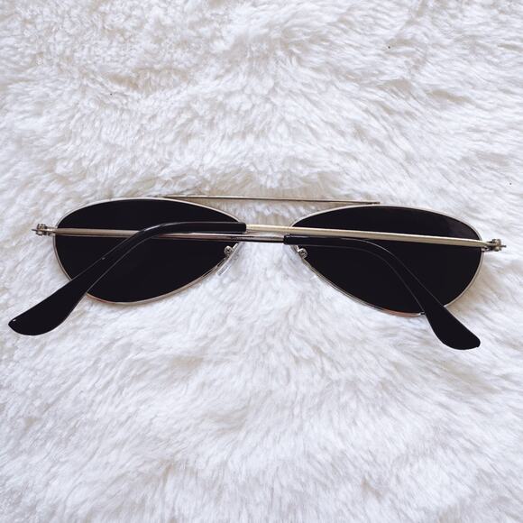 Carl Black w/ Silver Rims Aviator Sunglasses - Picture 11 of 11